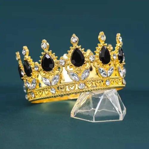 Baroque Vintage Gold Round Tiara