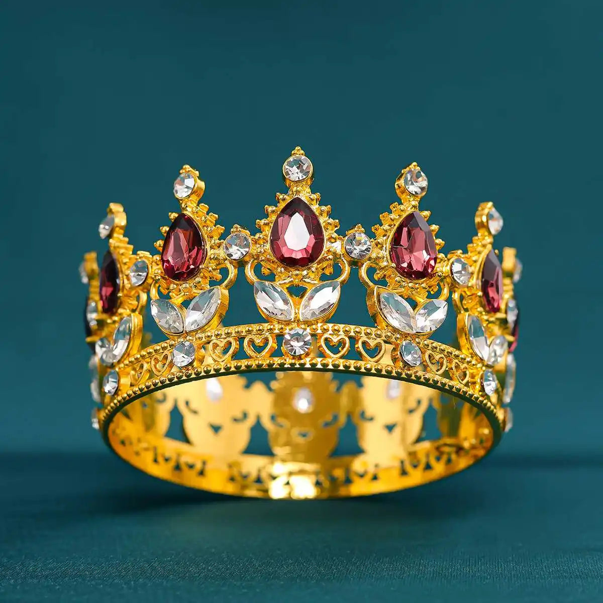 Baroque Vintage Gold Round Tiara