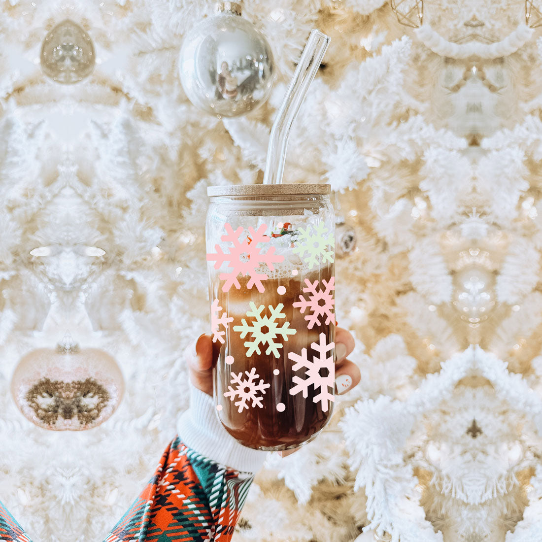 Pastel Snowflakes Tumbler 17oz